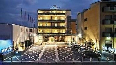 Best Western Hotel Ferrari نولا المظهر الخارجي الصورة